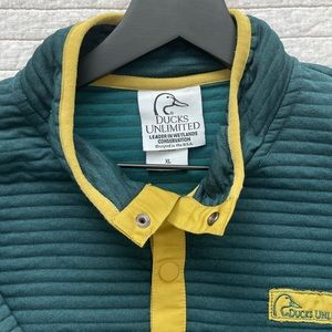 *Exclusive* Ducks Unlimited Long Sleeve Pull Over